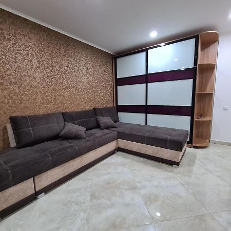 127-Avenue Apartment Чернівці Екстер'єр фото