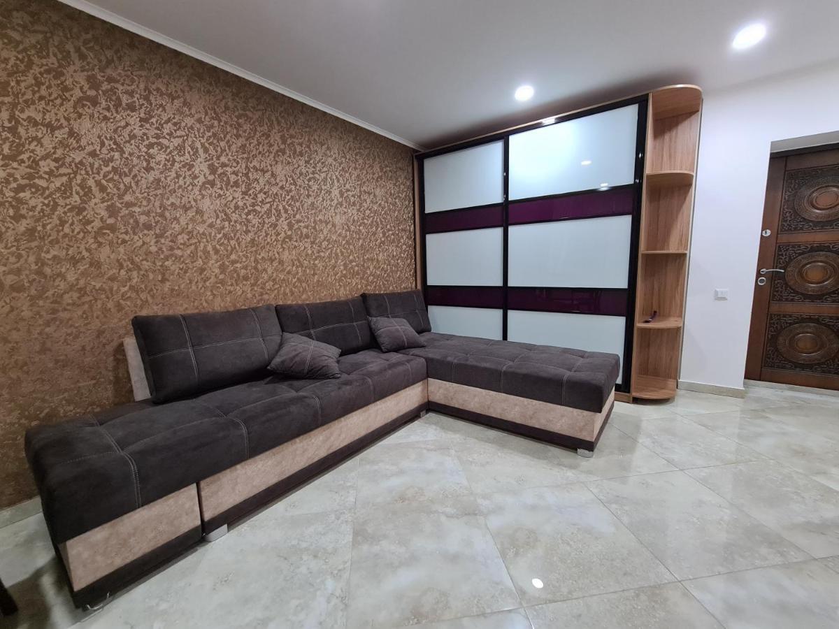 127-Avenue Apartment Чернівці Екстер'єр фото